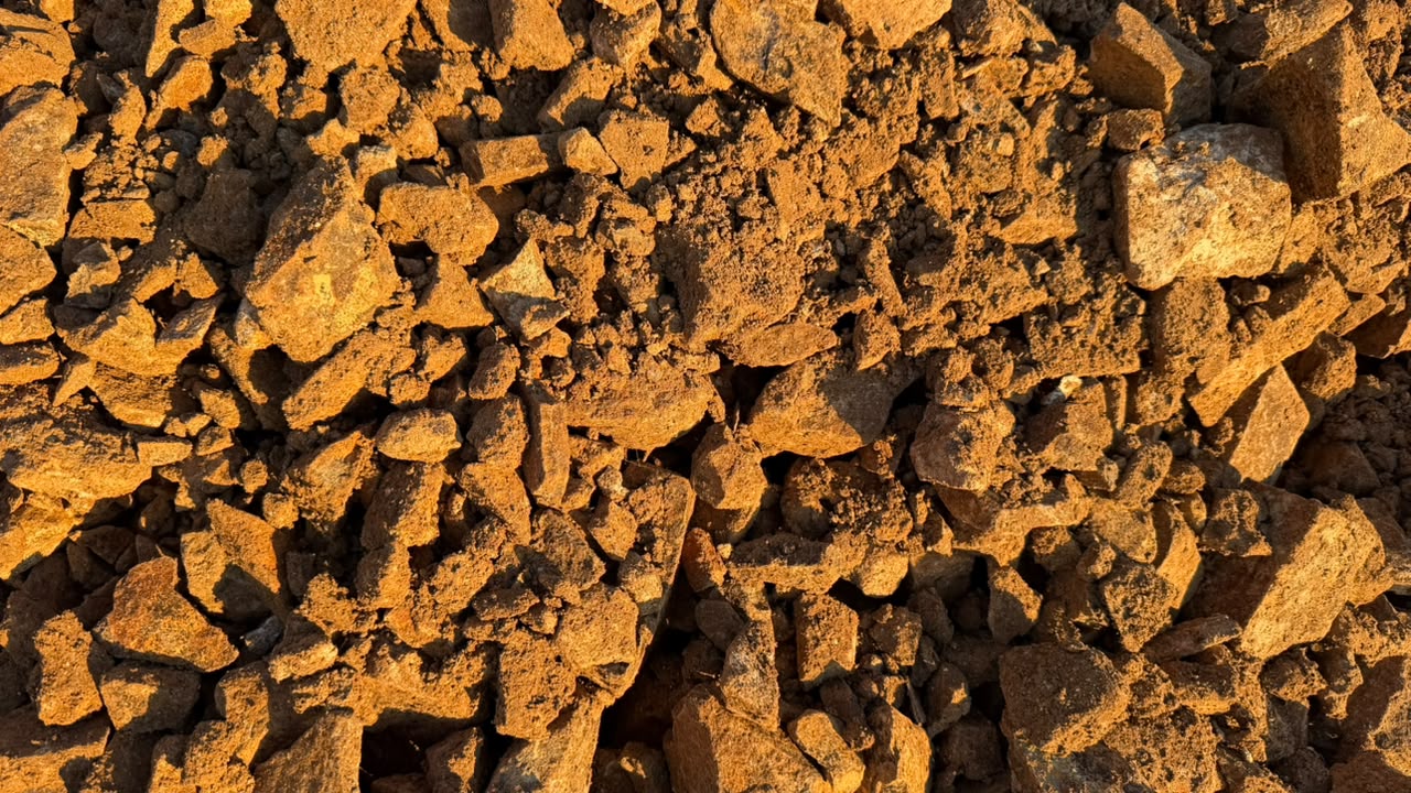 Natural G7 from the Umvubu Crushers quarry near Kokstad